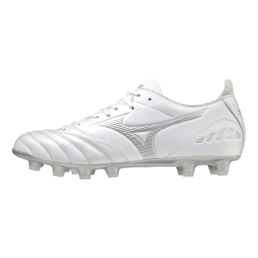 mizuno soccer shoe